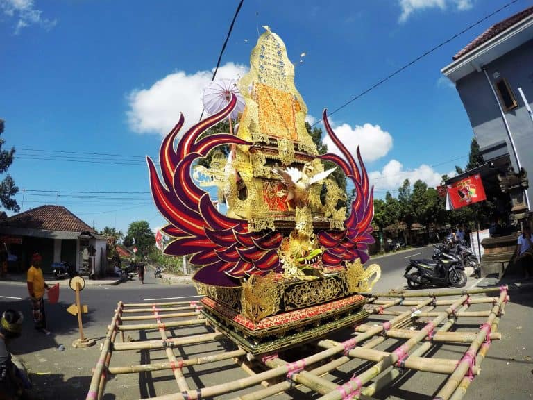Bali Ceremonie cremation pegesangan village