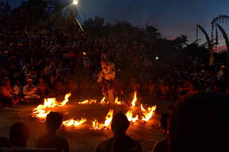 Bali kecak spectacle danse uluwatu