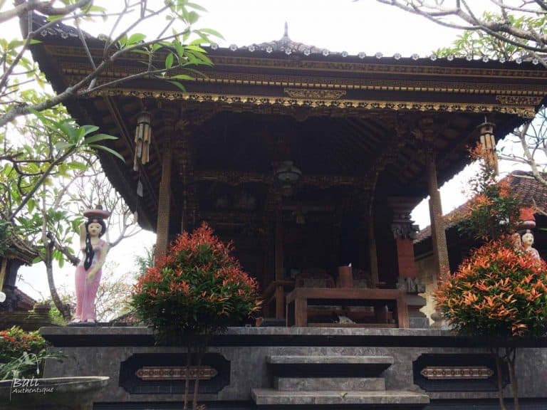 bali maison traditionnelle pavillon ceremoniel