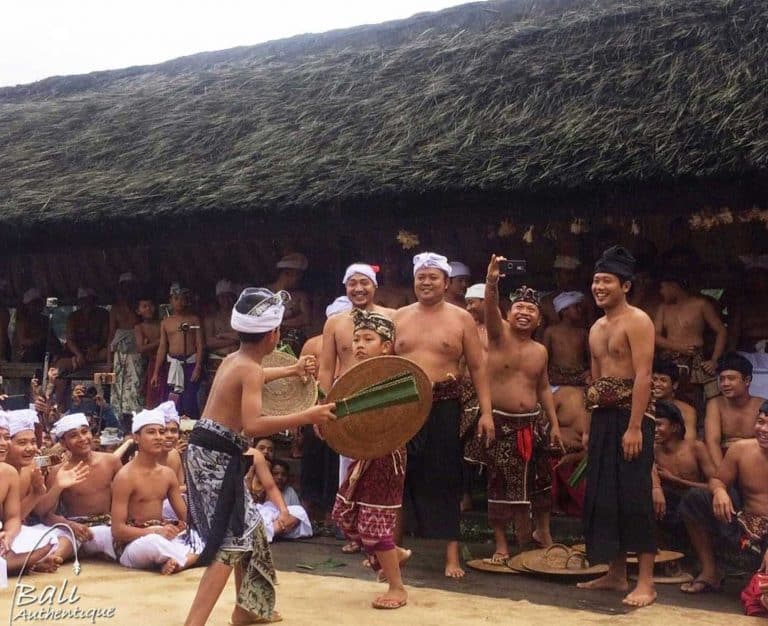 Bali Tenganan tradition fight megeret