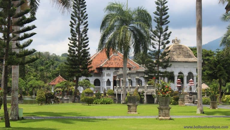 Bali ujung karangasem jardin palais