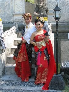 Balinese wedding photo taman ujung