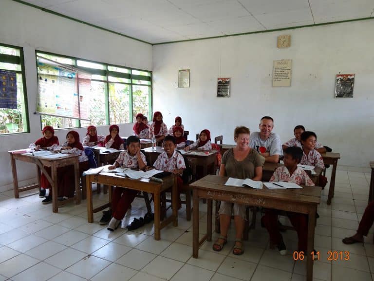 école indonésienne écoliers javanais