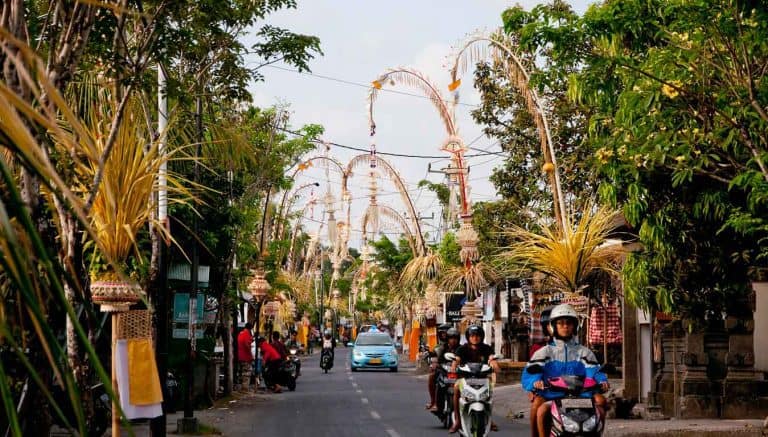 galungan fete traditionnelle bali panorama