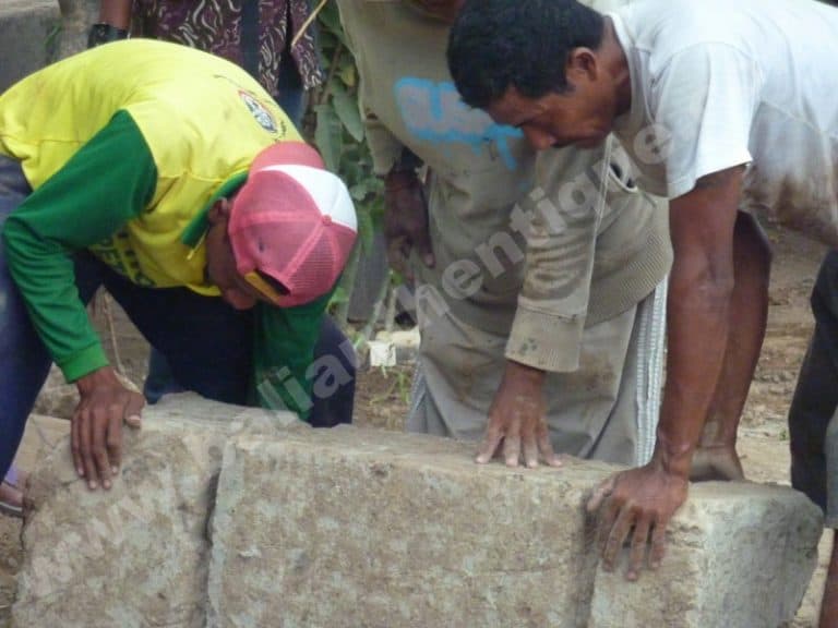 grand temple hindou decouvert ile bali antiquité