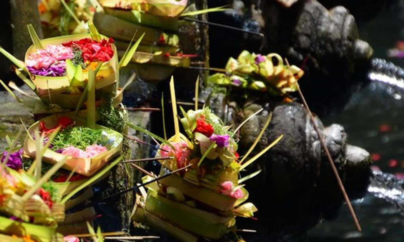 guesthouse Bali Tampaksiring offrandes