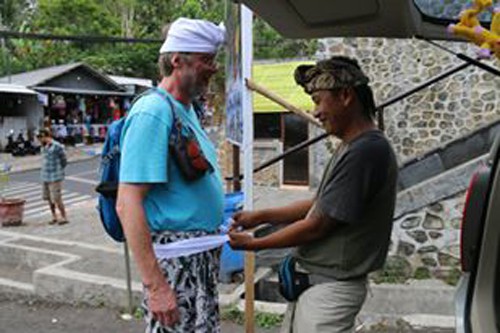 Guide Putu Suartama client Baliauthentique