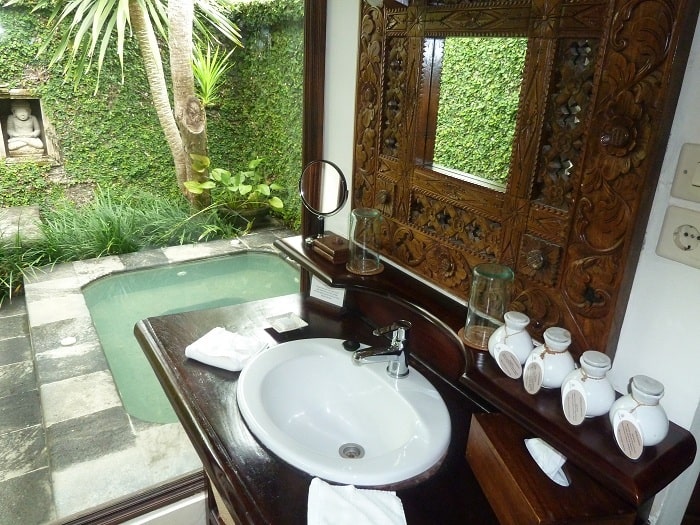 hotel bali indonésie salle de bain