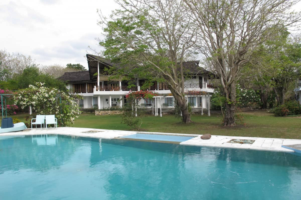 hotel Flores Labuan Bajo piscine