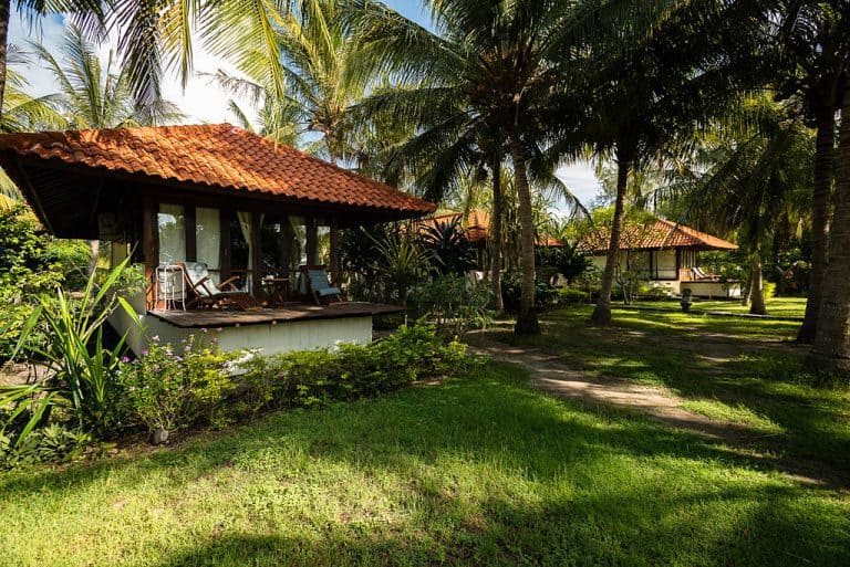 hotel gili indonésie villa plage jardin