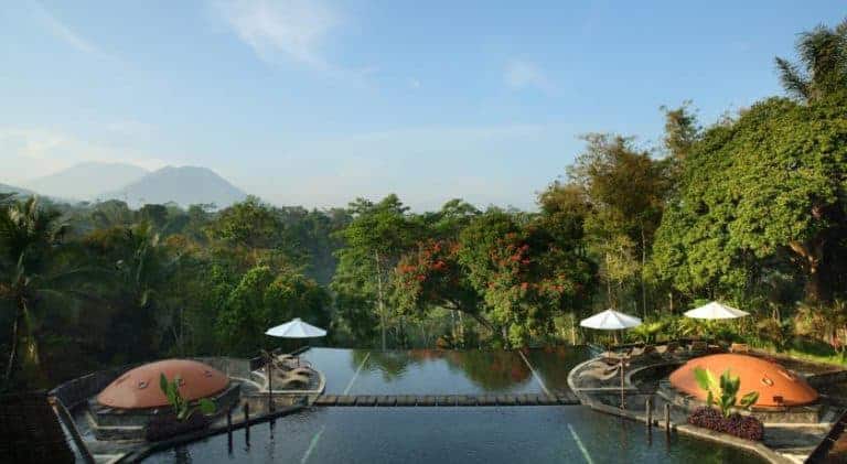 hotel java indonésie piscine
