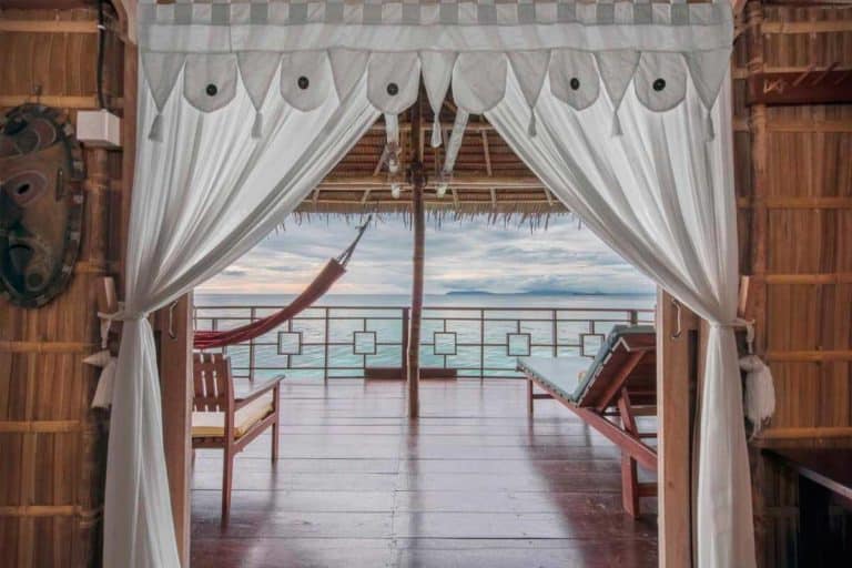 hotel papouasie raja ampat luxe vue mer