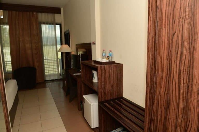 hotel papouasie wamena confort chambre