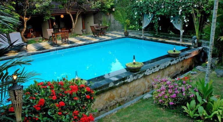 hotel yogyakarta indonésie piscine