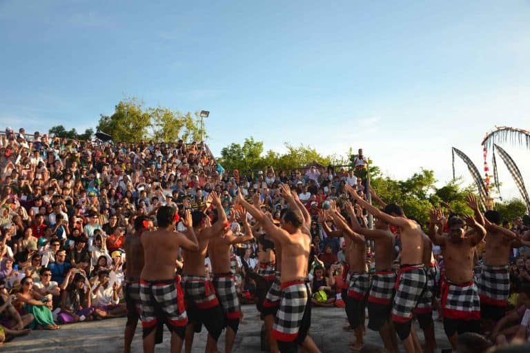 kecak danse bali temple uluwatu