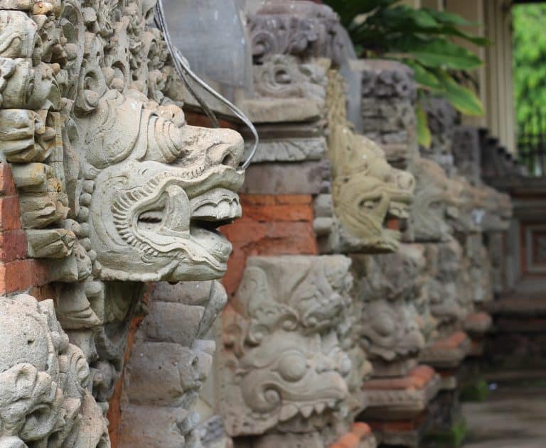 klungklung bali sculpture