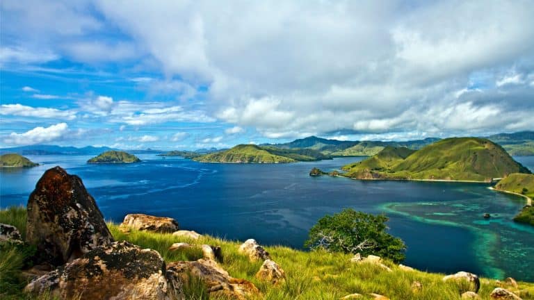 Komodo Flores paysage océan