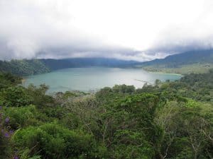 vue panoramique lac visite nature circuit