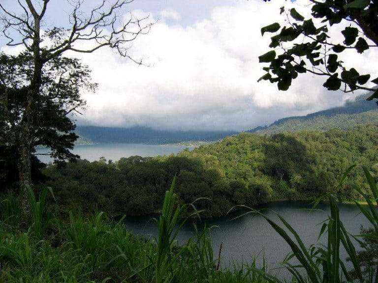 lac bratan buyan tamblingan trekking bali