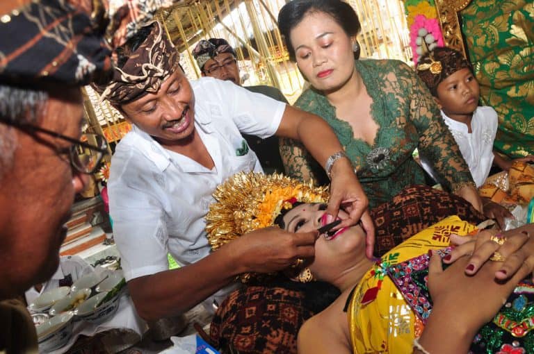 limage de dents bali tradition
