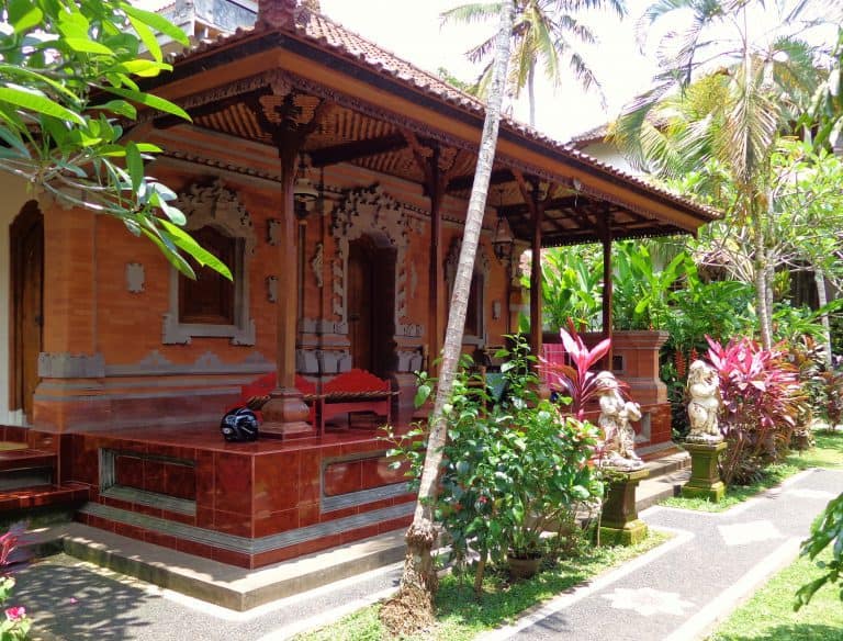 maison balinaise typique