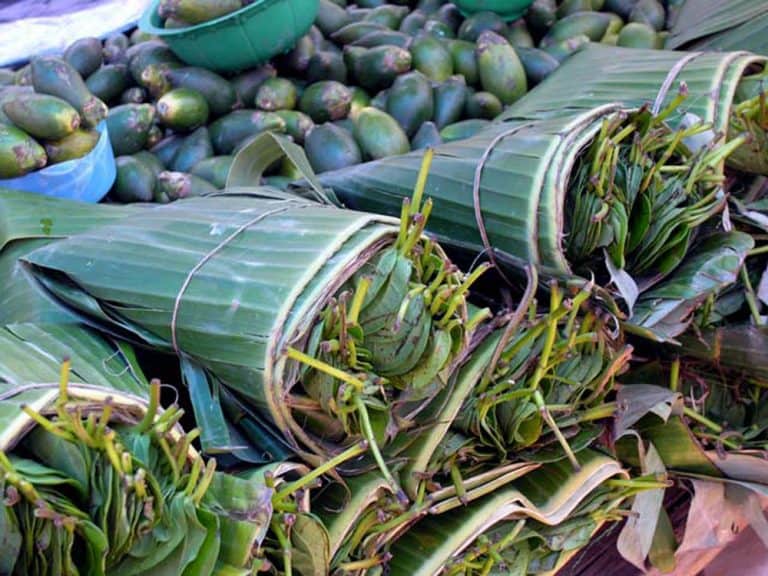 marché traditionnel ile flores indonesie