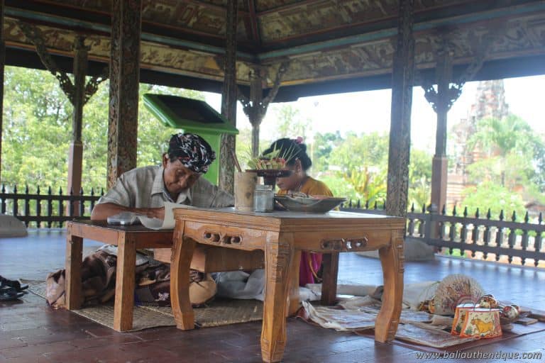 Palace klungkung papier peintre traditionnel