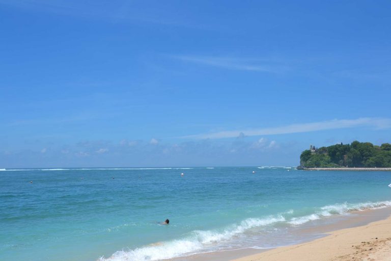 plage paradisiaque bali nusa dua bukit