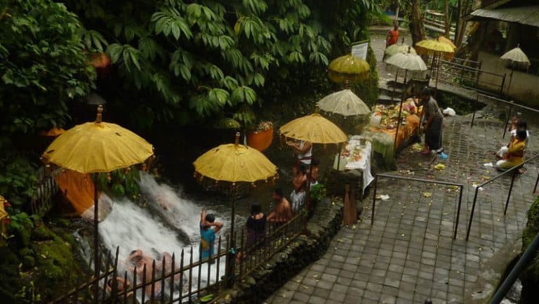 purification balinais traditions