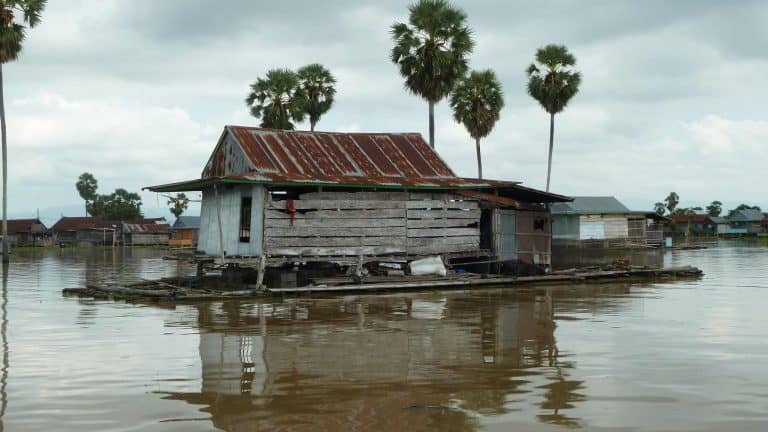 Sulawesi Tempe Sengkang maison lacustre