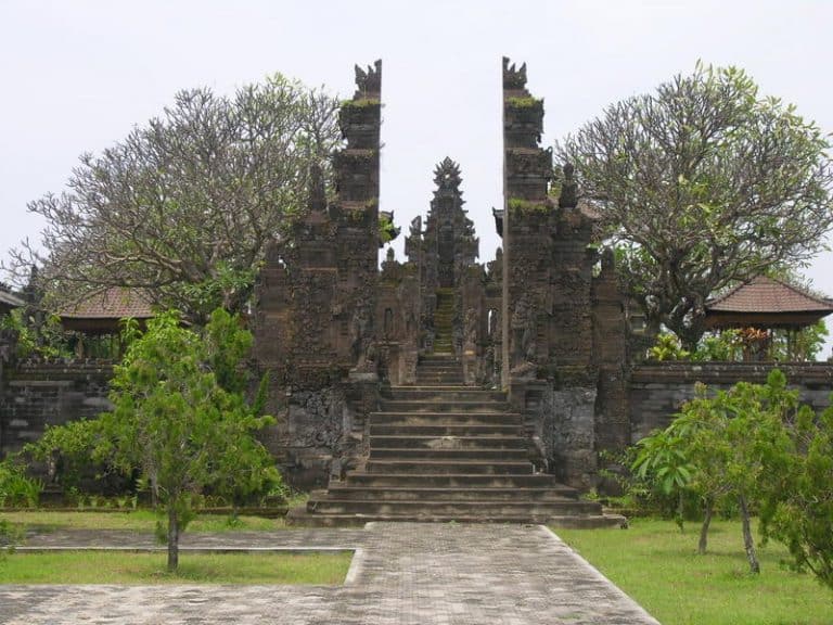 temple bali singaraja indonesie paysage
