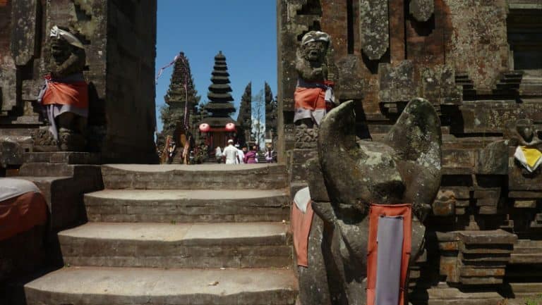 temple bali ulun batur culture locale