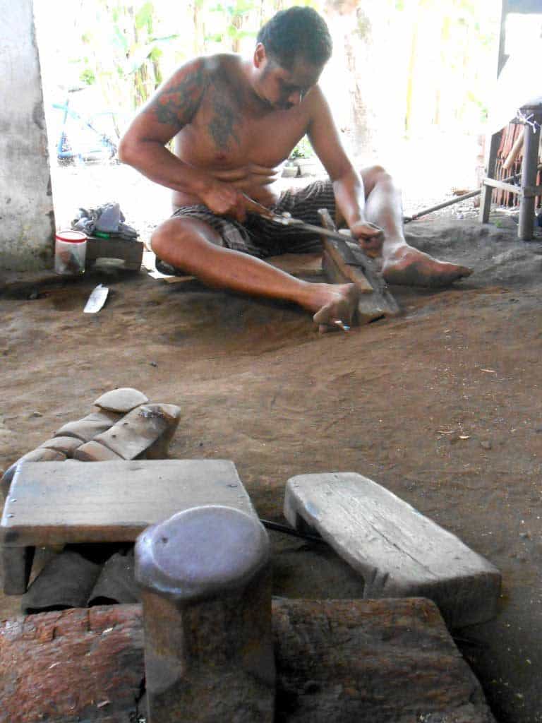 visite atelier forgeron java pande besi
